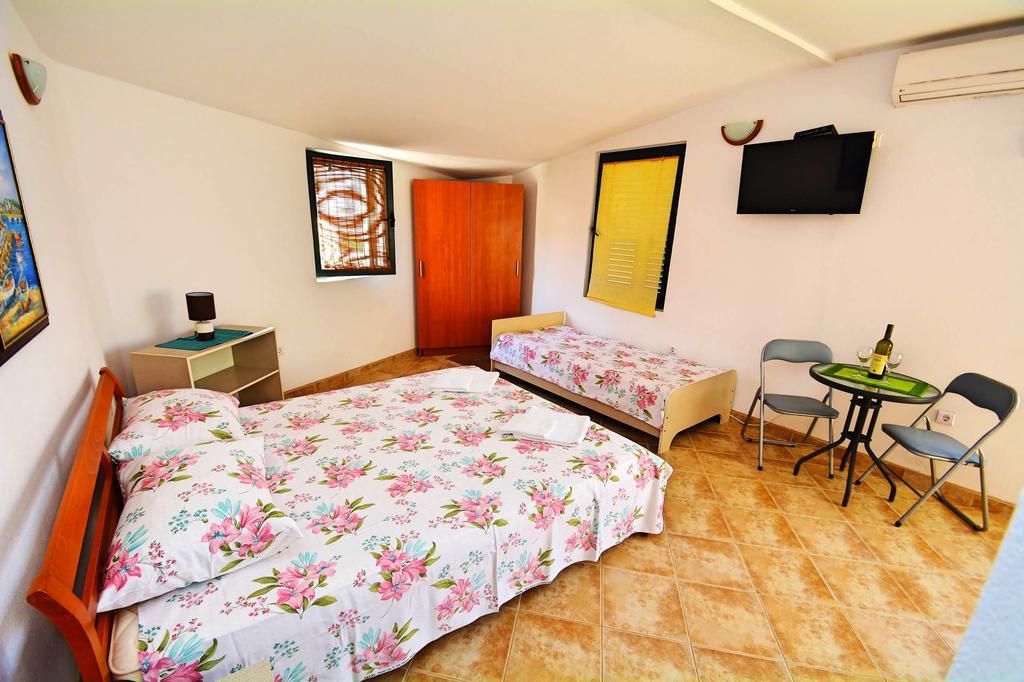 טיווט Kjara Apartments מראה חיצוני תמונה